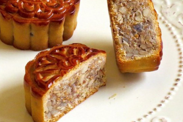 五仁月餅為什么難吃？購(gòu)買時(shí)注意看五仁月餅保質(zhì)期