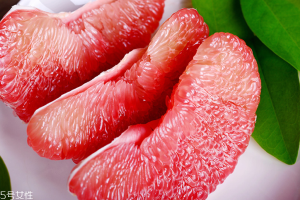 柚子是熱帶水果嗎 不屬于這個(gè)類別 柚子是熱帶水果嗎 不屬于這個(gè)類別