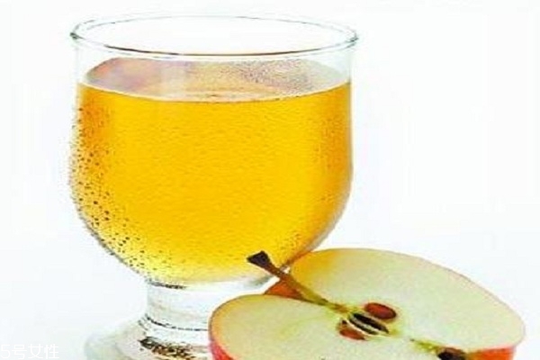 喝蘋(píng)果醋能降尿酸嗎 有一定作用但不可迷信