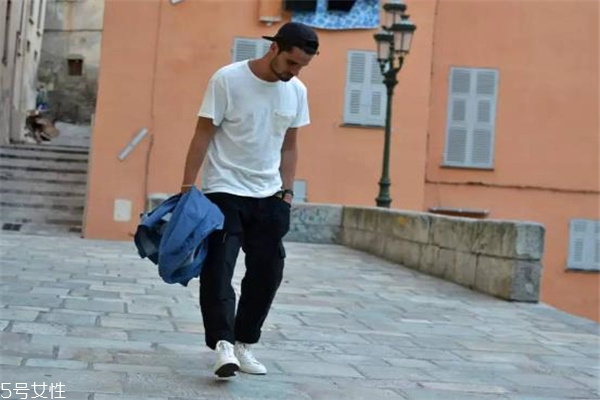 工裝褲是什么面料 穿著非常舒服 工裝褲是什么面料 穿著非常舒服