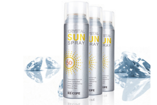 防曬噴霧和防曬霜的區(qū)別 兩者防曬效果不一樣 防曬噴霧和防曬霜的區(qū)別 兩者防曬效果不一樣