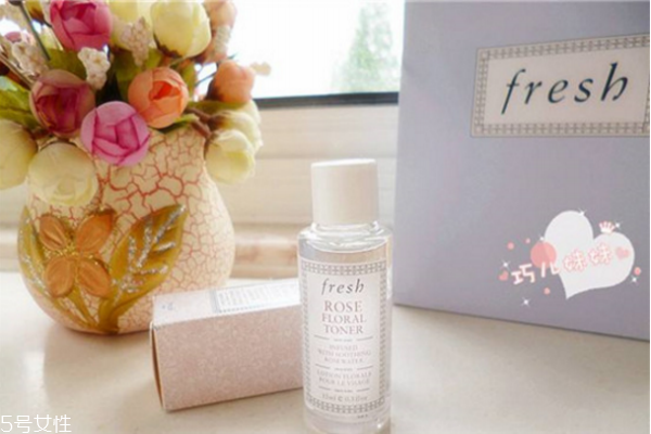 fresh玫瑰水怎么辨真假 馥蕾詩玫瑰水真假分辨 fresh玫瑰水怎么辨真假 馥蕾詩玫瑰水真假分辨