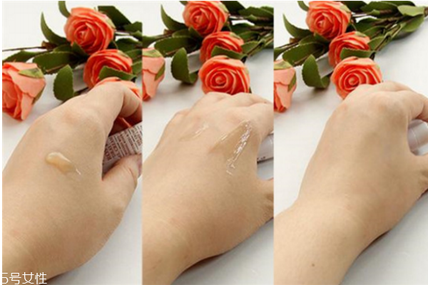 fresh玫瑰水怎么辨真假 馥蕾詩玫瑰水真假分辨 fresh玫瑰水怎么辨真假 馥蕾詩玫瑰水真假分辨