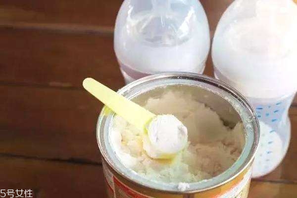 全脂奶粉和脫脂奶粉哪個好喝 前者奶香味更濃 全脂奶粉和脫脂奶粉哪個好喝 前者奶香味更濃