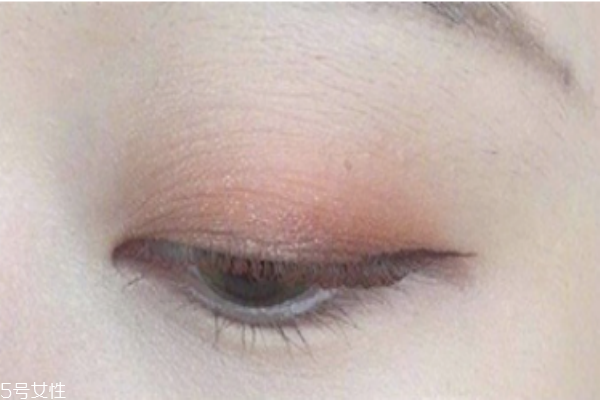 眼影選擇什么顏色好看 這些顏色你值得擁有 眼影選擇什么顏色好看 這些顏色你值得擁有