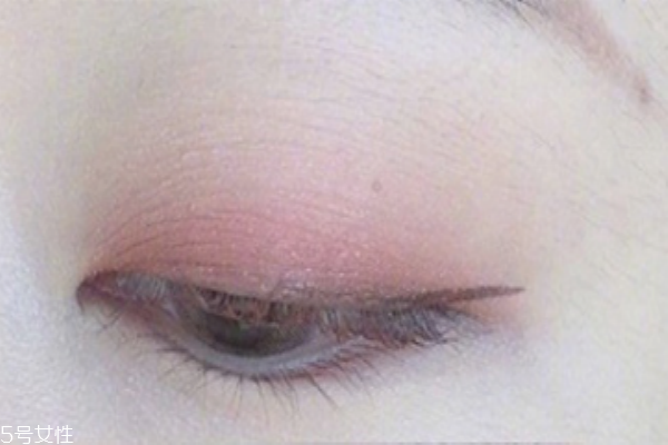 眼影選擇什么顏色好看 這些顏色你值得擁有 眼影選擇什么顏色好看 這些顏色你值得擁有