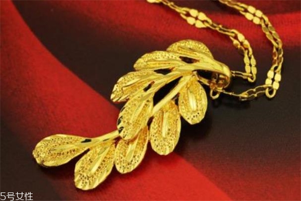 結婚五金什么時候給 訂婚時期為佳