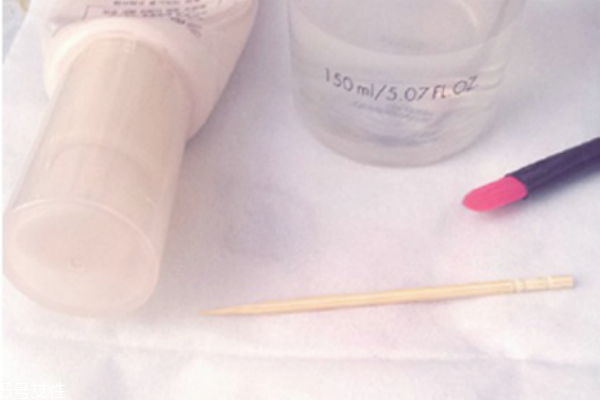 眼影怎么壓盤 讓你的眼影煥然一新 眼影怎么壓盤 讓你的眼影煥然一新