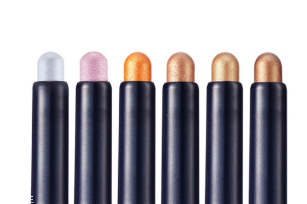 眼影怎么壓盤 讓你的眼影煥然一新 眼影怎么壓盤 讓你的眼影煥然一新