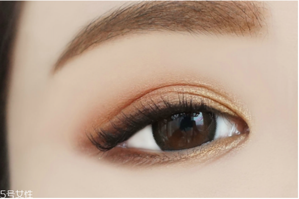 三色眼影怎么畫 三色眼影的畫法步驟圖 三色眼影怎么畫 三色眼影的畫法步驟圖
