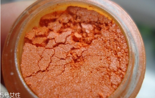 三色眼影怎么畫 三色眼影的畫法步驟圖 三色眼影怎么畫 三色眼影的畫法步驟圖