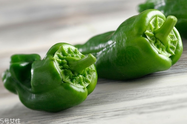 青椒為什么不辣 品種原因 青椒為什么不辣 品種原因