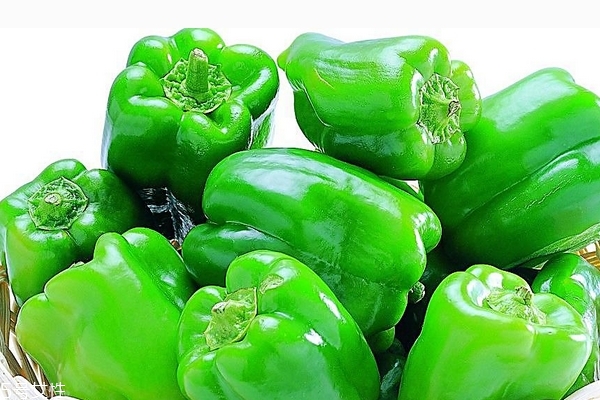 青椒為什么是綠色的 因?yàn)槿~綠素 青椒為什么是綠色的 因?yàn)槿~綠素