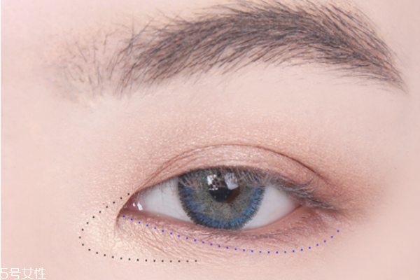 如何畫下垂眼妝 網(wǎng)紅無(wú)辜下垂眼妝 如何畫下垂眼妝 網(wǎng)紅無(wú)辜下垂眼妝