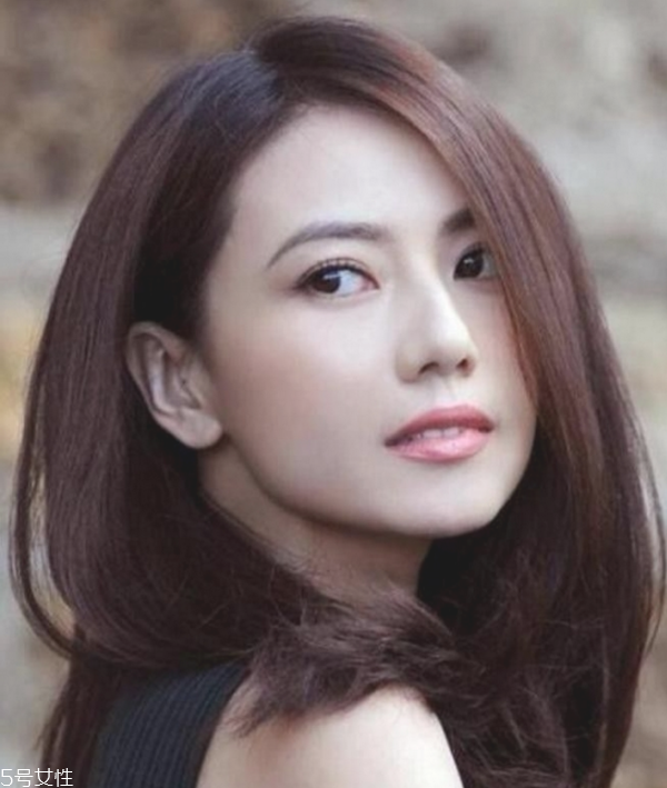 口紅的畫(huà)法步驟 簡(jiǎn)單易上手的畫(huà)唇大法 口紅的畫(huà)法步驟 簡(jiǎn)單易上手的畫(huà)唇大法