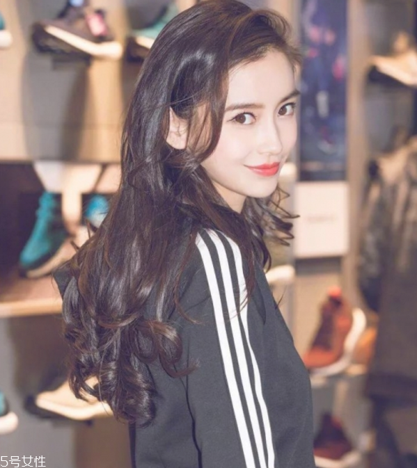 口紅的畫(huà)法步驟 簡(jiǎn)單易上手的畫(huà)唇大法 口紅的畫(huà)法步驟 簡(jiǎn)單易上手的畫(huà)唇大法