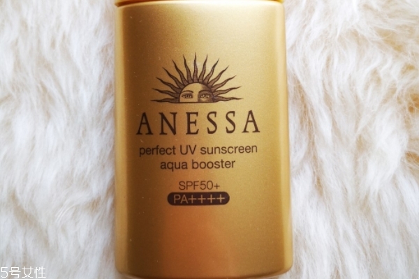 干性皮膚旅行帶什么護(hù)膚品 這些都必備 干性皮膚旅行帶什么護(hù)膚品 這些都必備