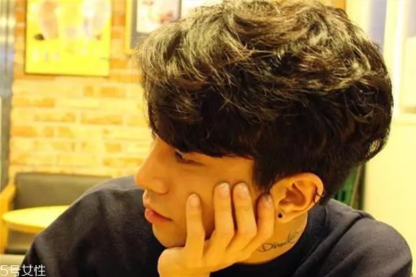 不到170男生什么發(fā)型好 這些發(fā)型不妨試一試 不到170男生什么發(fā)型好 這些發(fā)型不妨試一試