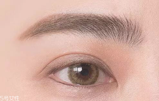 日常妝容的基本步驟 初學(xué)者必備日常妝容 日常妝容的基本步驟 初學(xué)者必備日常妝容