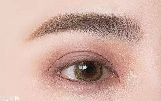 日常妝容的基本步驟 初學(xué)者必備日常妝容 日常妝容的基本步驟 初學(xué)者必備日常妝容