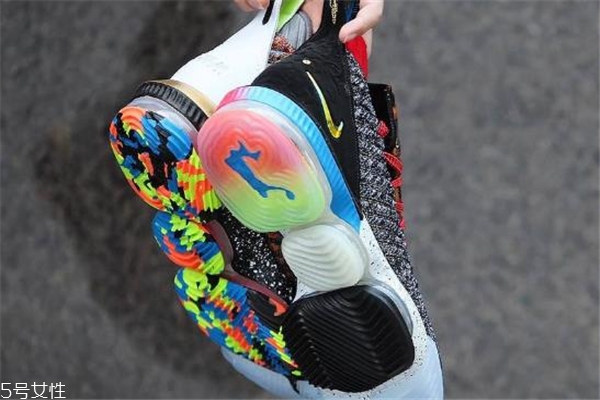 nike lebron 16 starting 5鴛鴦配色發(fā)售時間 nike lebron 16 starting 5鴛鴦配色發(fā)售時間