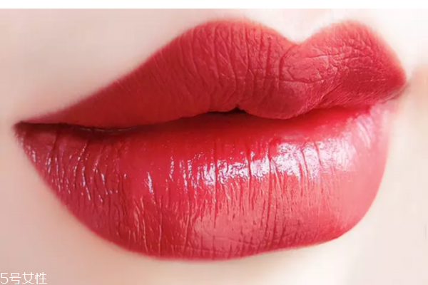 迪奧999啞光會不會沾杯 持久不沾杯 迪奧999啞光會不會沾杯 持久不沾杯