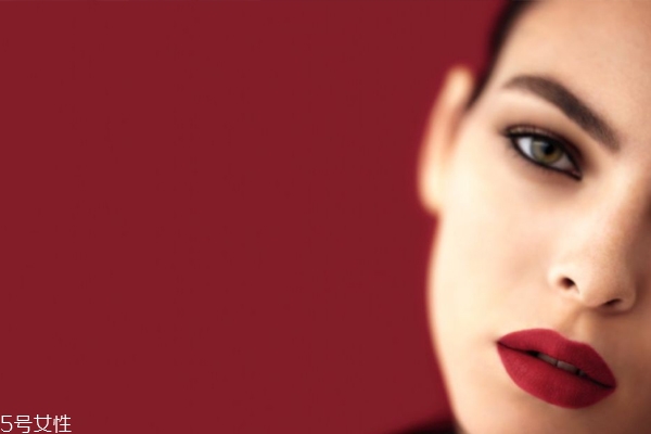 2018香奈兒秋冬口紅有哪些 秋冬口紅色號及試色價格 2018香奈兒秋冬口紅有哪些 秋冬口紅色號及試色價格