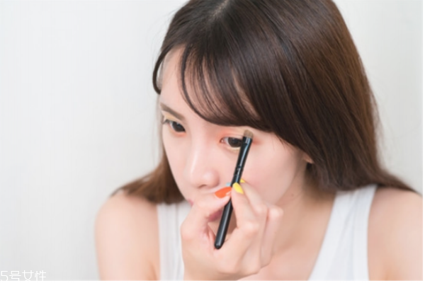 怎么化妝好看簡單步驟 畫出美美妝容 怎么化妝好看簡單步驟 畫出美美妝容