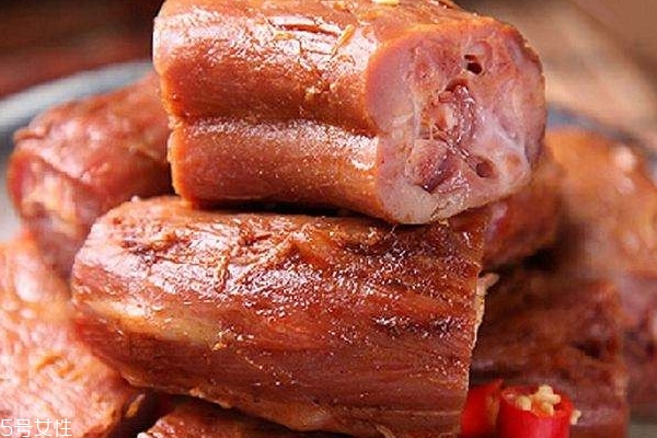 鴨脖為什么好吃 鹵味的魅力 鴨脖為什么好吃 鹵味的魅力