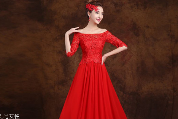 訂婚女方穿什么衣服 優(yōu)雅得體即可 訂婚女方穿什么衣服 優(yōu)雅得體即可