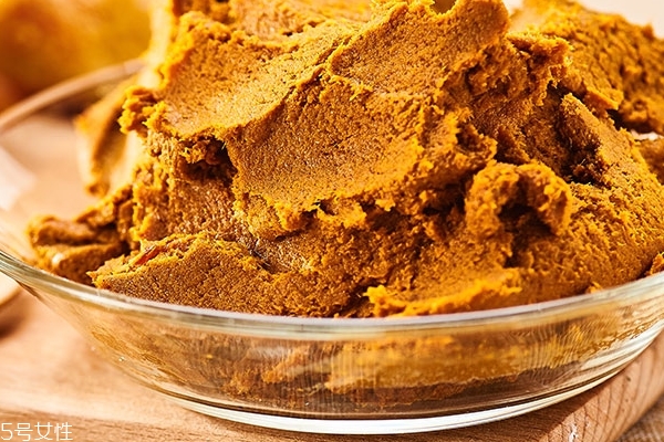 咖喱為什么是黃的 因?yàn)檫@個東西 咖喱為什么是黃的 因?yàn)檫@個東西