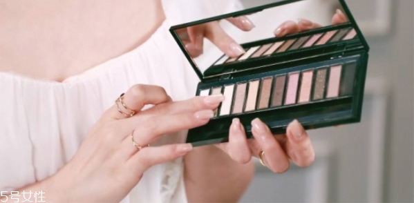 和男朋友約會(huì)化什么妝好看 直男最愛妝容 和男朋友約會(huì)化什么妝好看 直男最愛妝容