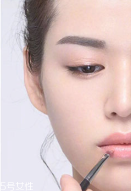 和男朋友約會(huì)化什么妝好看 直男最愛妝容 和男朋友約會(huì)化什么妝好看 直男最愛妝容