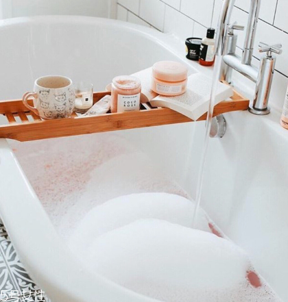 herbivore玫瑰椰子身體磨砂膏怎么樣 提升浴室幸福感 herbivore玫瑰椰子身體磨砂膏怎么樣 提升浴室幸福感