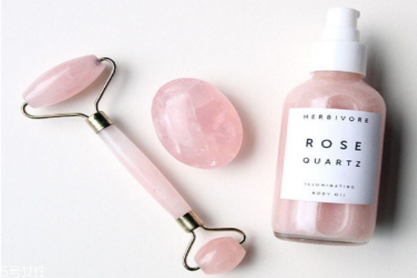 herbivore玫瑰石英身體滋潤油怎么樣 皮膚閃閃發(fā)光 herbivore玫瑰石英身體滋潤油怎么樣 皮膚閃閃發(fā)光