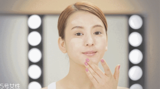 怎么化妝好看簡單步驟 畫出美美妝容 怎么化妝好看簡單步驟 畫出美美妝容