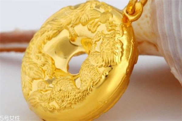 黃金平安扣有什么寓意 代表美好的祝福 黃金平安扣有什么寓意 代表美好的祝福