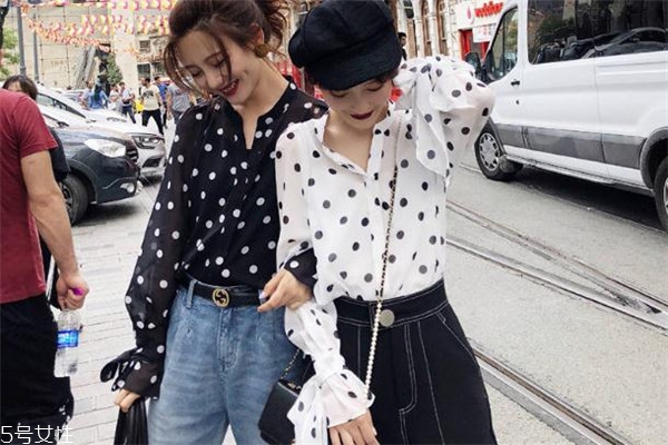 秋季復古女裝搭配圖片 這個秋天別具風采