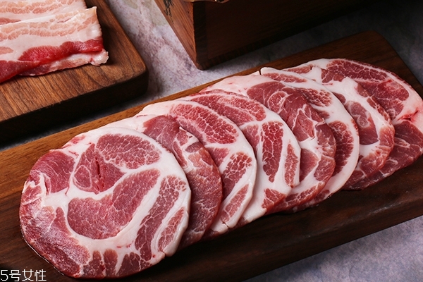 五花肉怎么去毛 兩個妙招就解決 五花肉怎么去毛 兩個妙招就解決