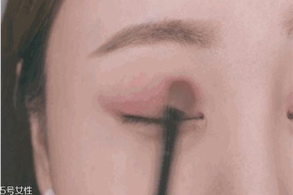 秋天妝怎么畫(huà) 秋天妝容畫(huà)法 秋天妝怎么畫(huà) 秋天妝容畫(huà)法