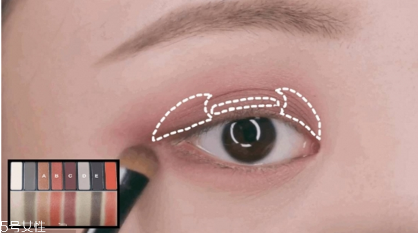 秋天妝怎么畫(huà) 秋天妝容畫(huà)法 秋天妝怎么畫(huà) 秋天妝容畫(huà)法