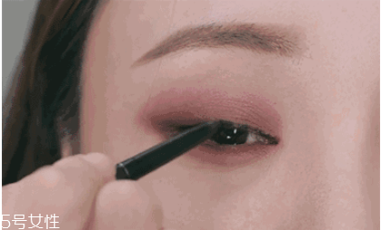 秋天妝怎么畫(huà) 秋天妝容畫(huà)法 秋天妝怎么畫(huà) 秋天妝容畫(huà)法