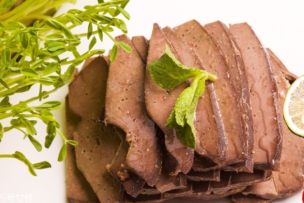 豬肝為什么那么便宜 因?yàn)樾枨笮? alt=