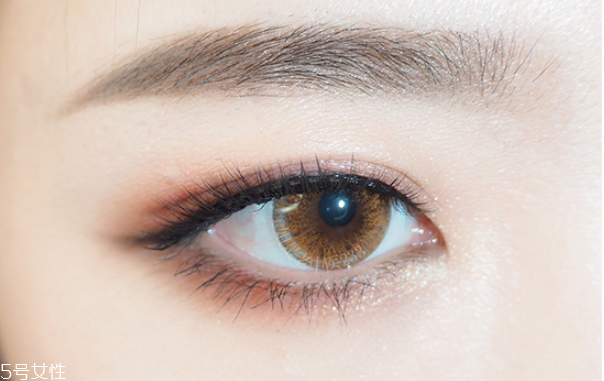 秋天妝怎么畫(huà) 秋天妝容畫(huà)法 秋天妝怎么畫(huà) 秋天妝容畫(huà)法