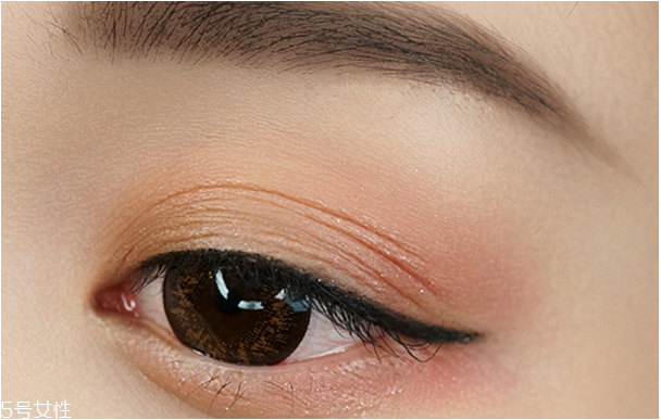 星空妝怎么化 星空妝容教程 星空妝怎么化 星空妝容教程