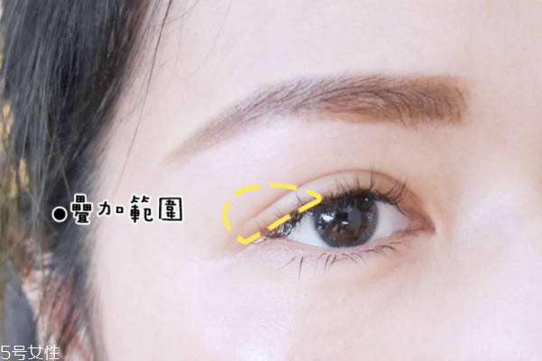 奶茶色眼影怎么畫 秋天最適合畫奶茶色眼妝 奶茶色眼影怎么畫 秋天最適合畫奶茶色眼妝