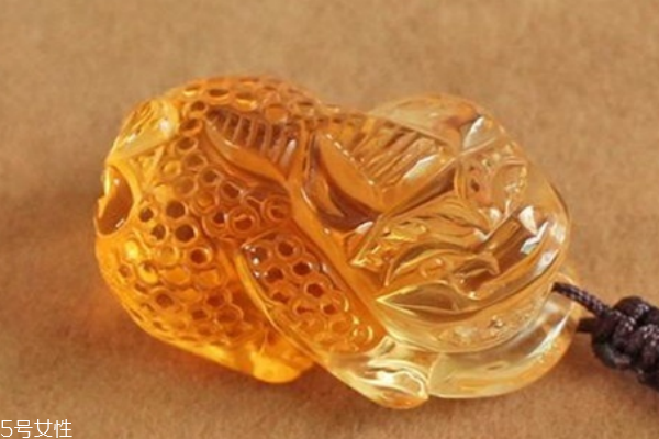 黃水晶貔貅真的招財嗎 傳說是這樣 黃水晶貔貅真的招財嗎 傳說是這樣