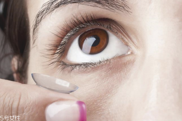 美瞳度數(shù)低了會怎么樣 美瞳的選購建議 美瞳度數(shù)低了會怎么樣 美瞳的選購建議