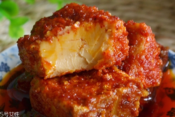 腐乳為什么是紅色的 原來(lái)是這樣