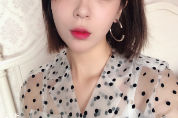 阿瑪尼紅管504和517對比試色 阿瑪尼紅管504真人試色 阿瑪尼紅管504和517對比試色 阿瑪尼紅管504真人試色